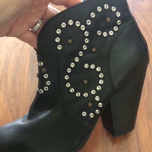Steve Madden Leather studded low cowboy boots black size 8 - Picture 10 of 11